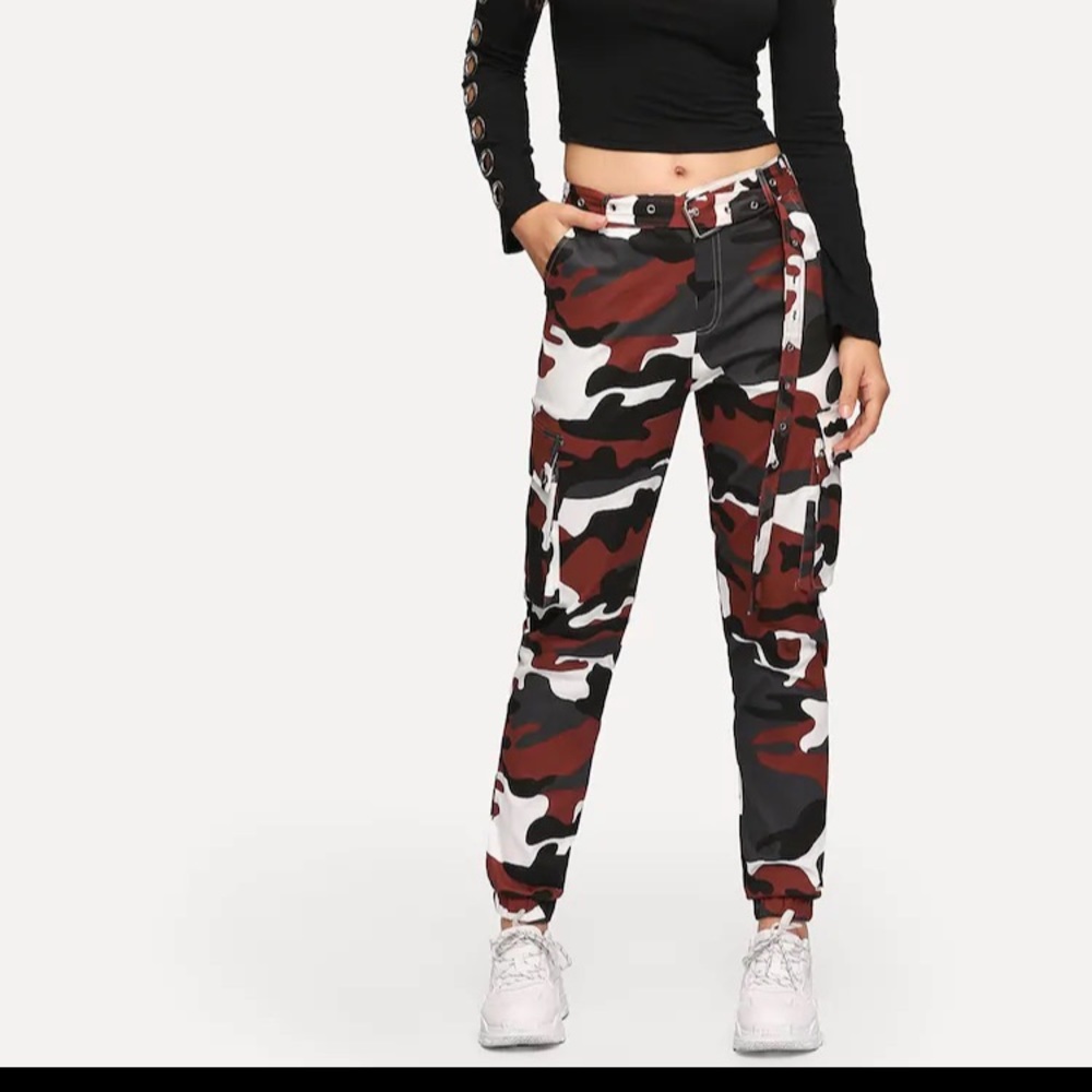 Camo print pans